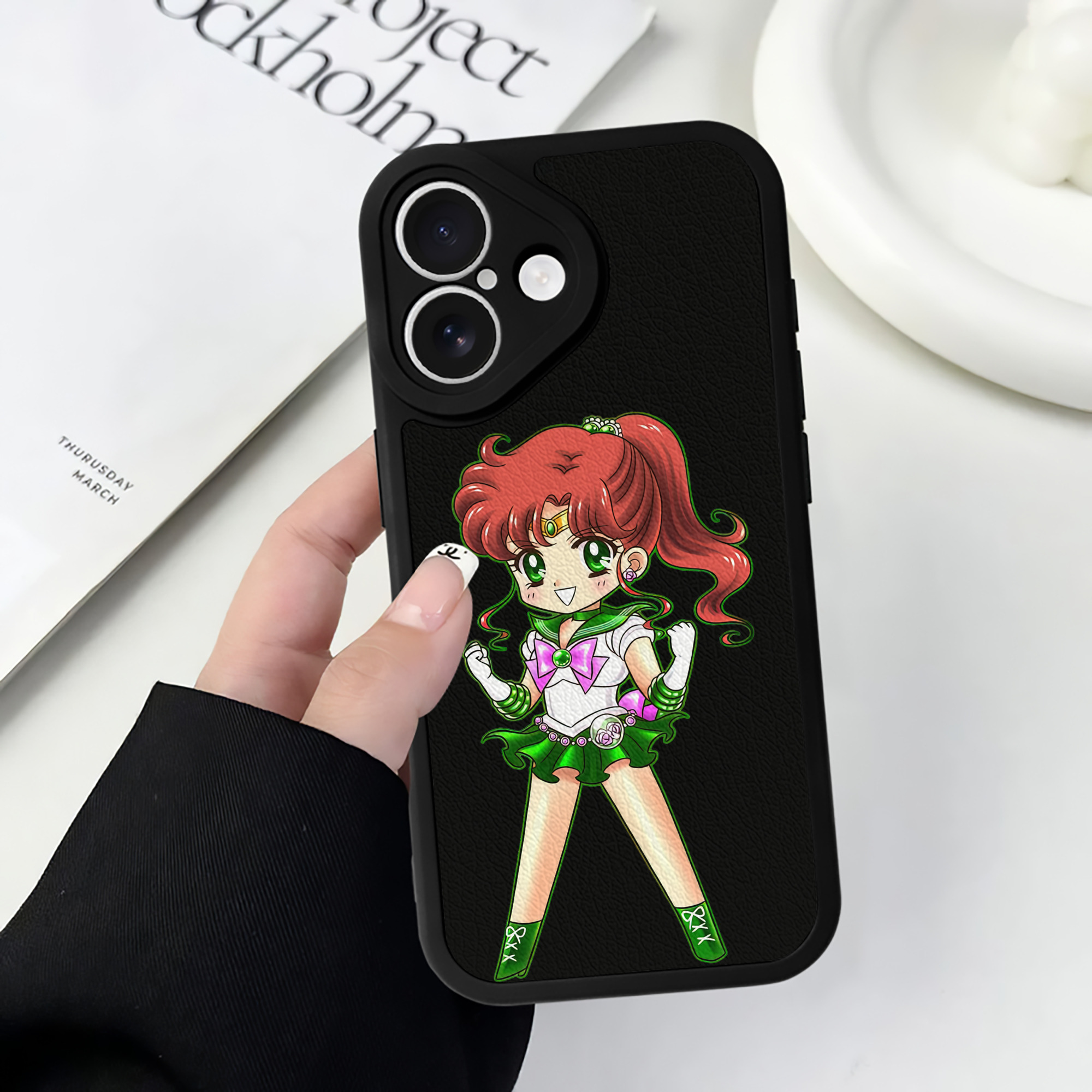 （画像用） 美少女戦士セーラームーン 木野 まこと きの まこと Sailor Moon Kino Makoto （セーラージュピター；Sailor Jupiter） 【iPhone 16シリーズ対応】シリコンスマホケース（レザー調） 材質：シリコン